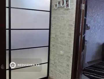 2-комнатная квартира, этаж 4 из 5, 45 м², миниатюра 9