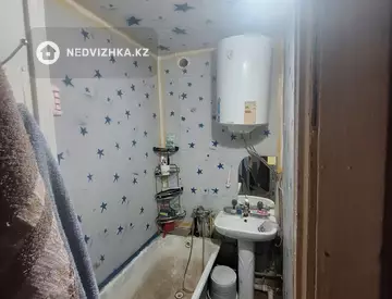 2-комнатная квартира, этаж 5 из 5, 47 м², миниатюра 2