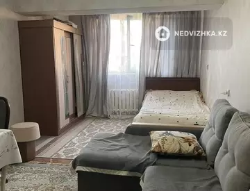 2-комнатная квартира, этаж 4 из 4, 64 м², миниатюра 3