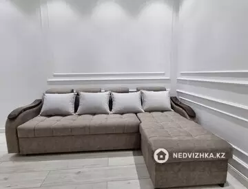1-комнатная квартира, этаж 7 из 12, 52 м², На длительный срок, миниатюра 2