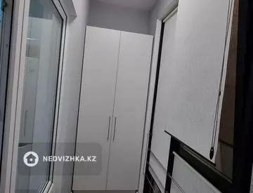 1-комнатная квартира, этаж 7 из 12, 52 м², На длительный срок, миниатюра 6