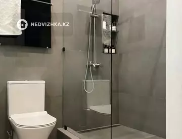 2-комнатная квартира, этаж 3 из 10, 55 м², миниатюра 2