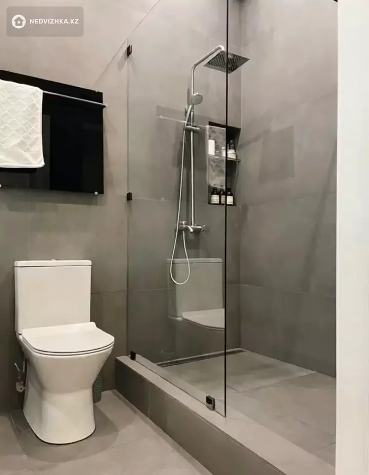 2-комнатная квартира, этаж 3 из 10, 55 м², фотография 2