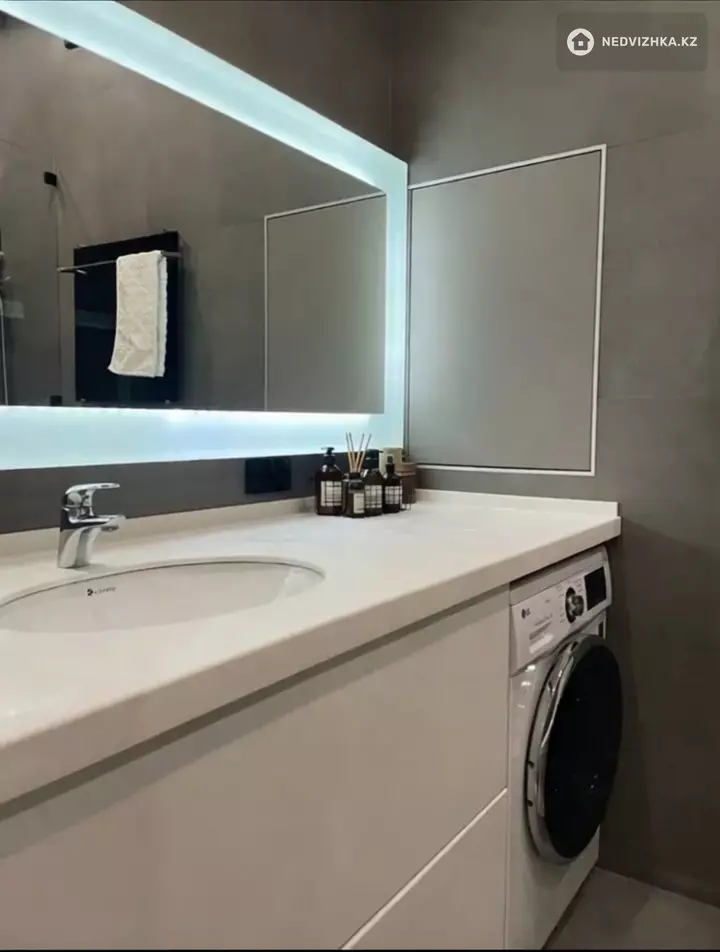 2-комнатная квартира, этаж 3 из 10, 55 м², фотография 4