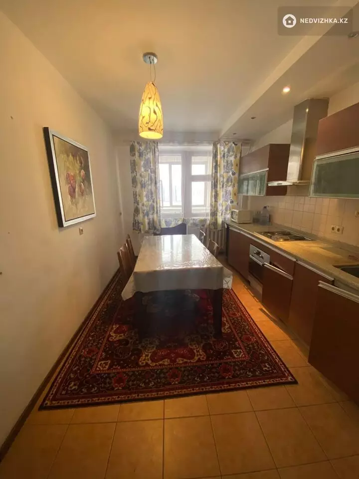 3-комнатная квартира, этаж 4 из 9, 95 м²