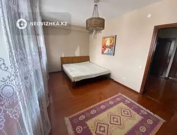 3-комнатная квартира, этаж 4 из 9, 95 м², миниатюра 3