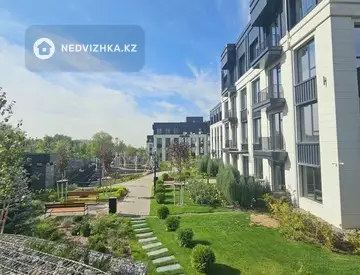 3-комнатная квартира, этаж 1 из 4, 135 м², миниатюра 1