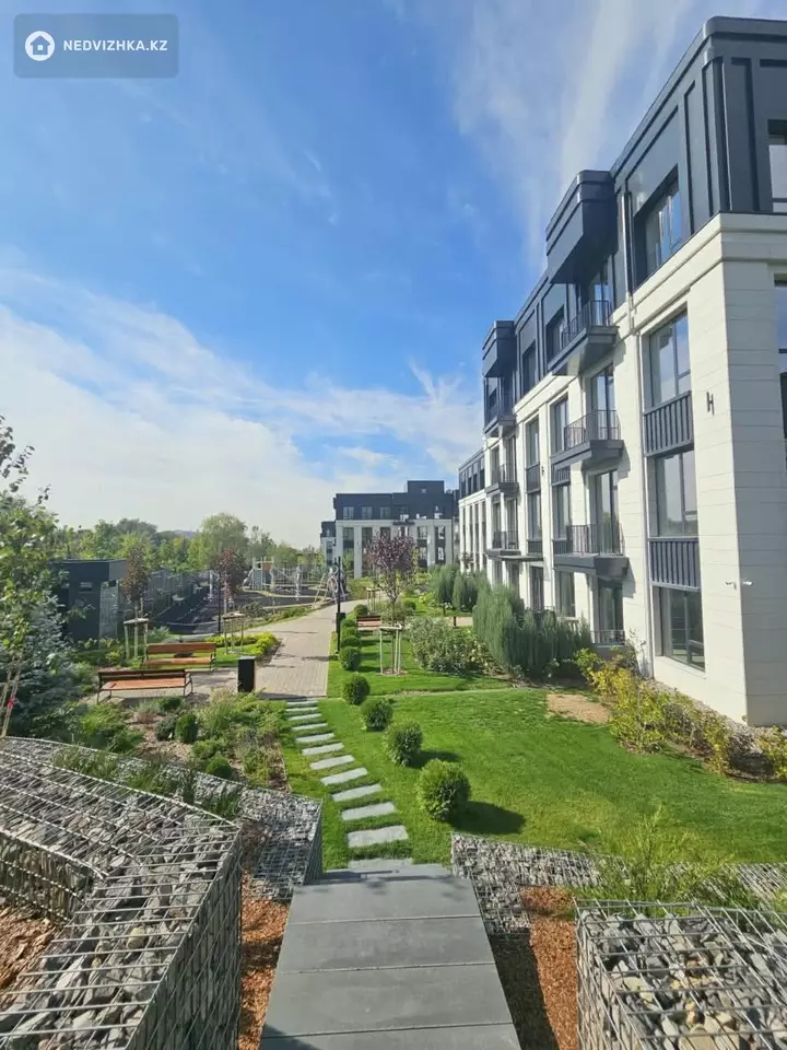 3-комнатная квартира, этаж 1 из 4, 135 м²