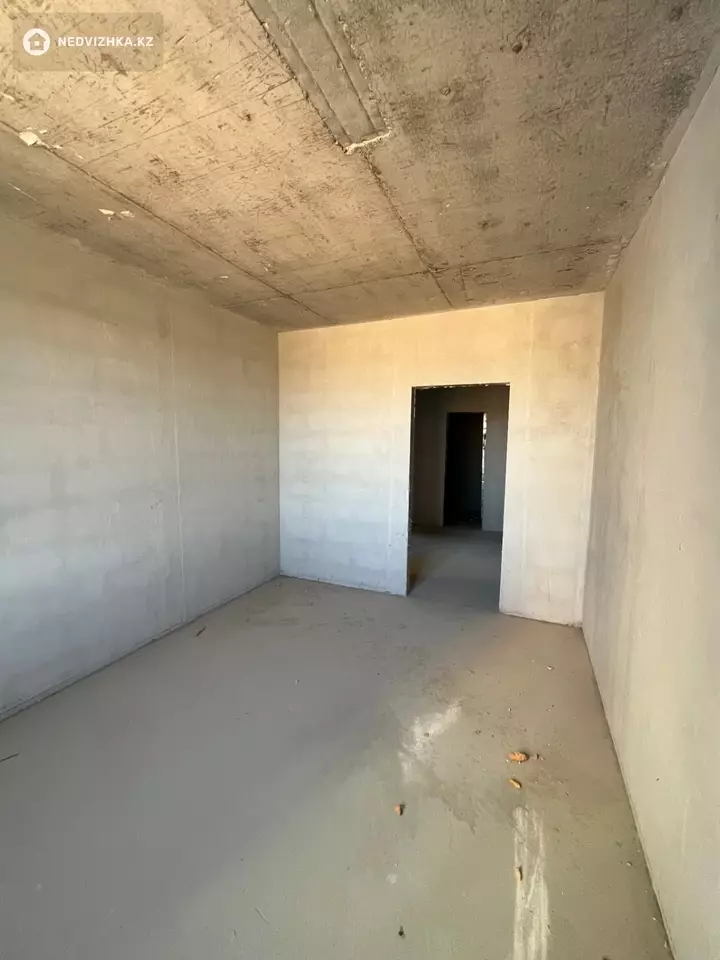 3-комнатная квартира, этаж 6 из 9, 96 м², фотография 3