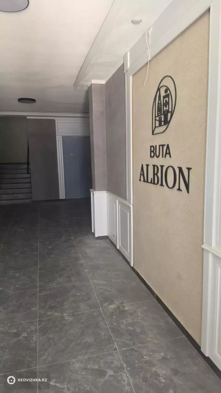2-комнатная квартира, этаж 1 из 6, 66 м², фотография 2