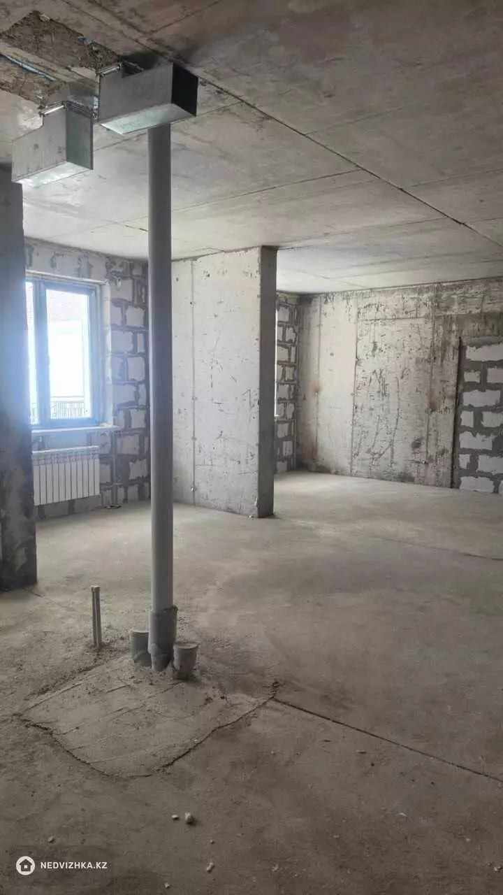 2-комнатная квартира, этаж 1 из 6, 66 м², фотография 3