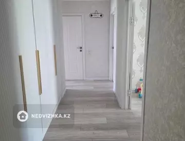 3-комнатная квартира, этаж 4 из 14, 76 м², миниатюра 4