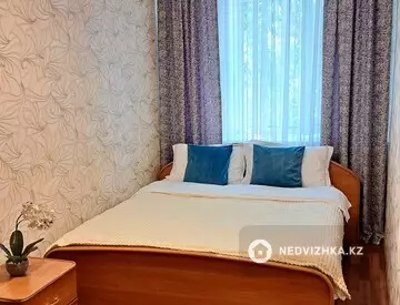 2-комнатная квартира, этаж 3 из 3, 40 м², На длительный срок
