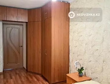 2-комнатная квартира, этаж 3 из 3, 40 м², На длительный срок