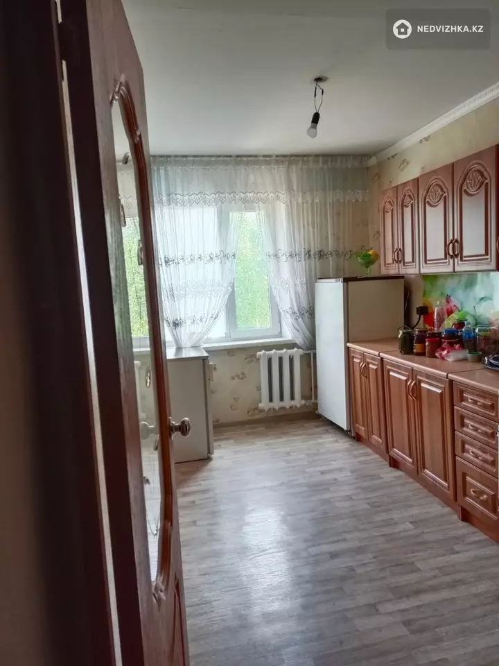 3-комнатная квартира, этаж 7 из 10, 66 м², фотография 2
