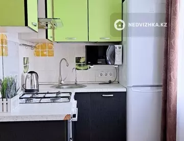 2-комнатная квартира, этаж 3 из 3, 40 м², Посуточно, миниатюра 11