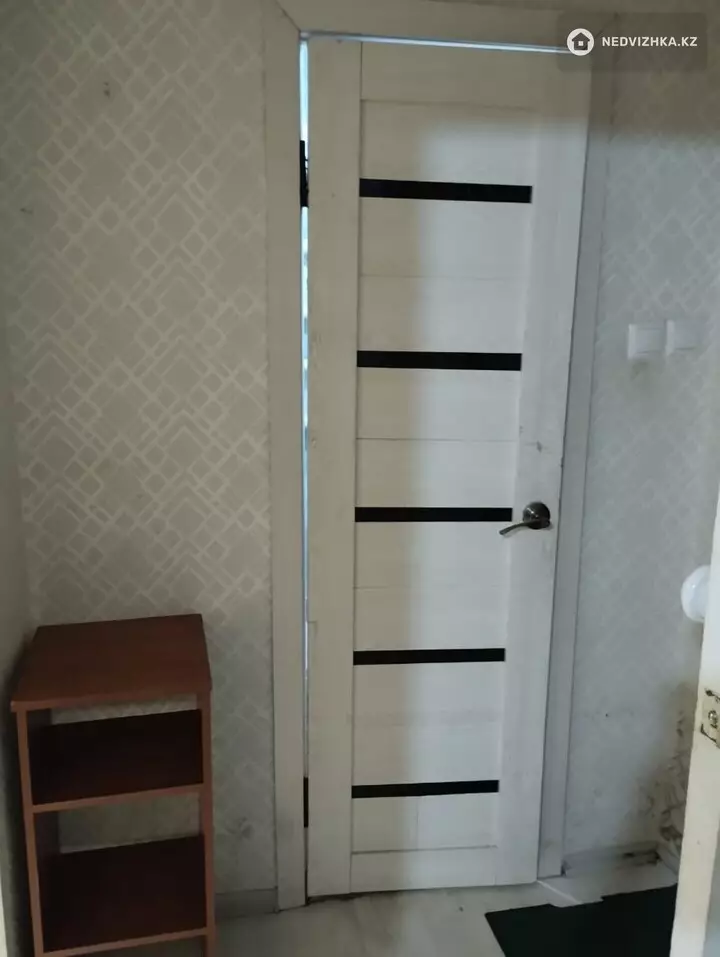 1-комнатная квартира, этаж 1 из 4, 30 м², На длительный срок, фотография 3