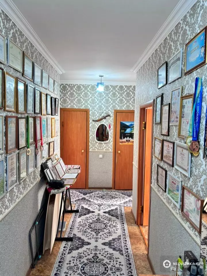 2-комнатная квартира, этаж 4 из 6, 60 м², фотография 3