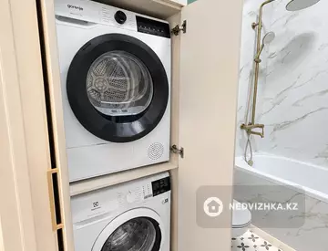 2-комнатная квартира, этаж 2 из 8, 65 м², миниатюра 6