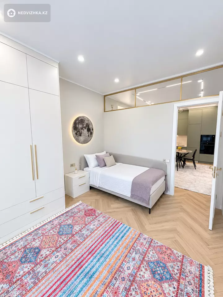 3-комнатная квартира, этаж 2 из 8, 65 м², фотография 3