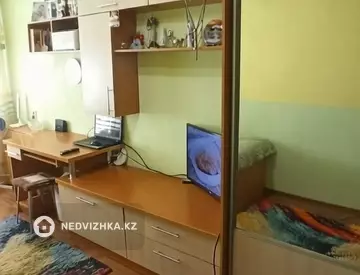 2-комнатная квартира, этаж 4 из 5, 50 м², миниатюра 3