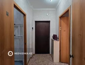 1-комнатная квартира, этаж 4 из 9, 40 м², миниатюра 10