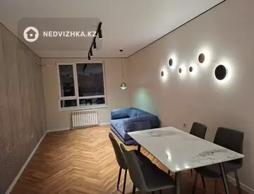 2-комнатная квартира, этаж 3 из 17, 56 м², миниатюра 1