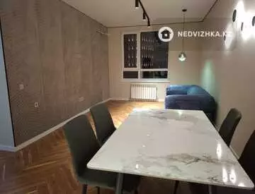 2-комнатная квартира, этаж 3 из 17, 56 м², миниатюра 2