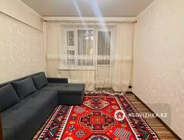 2-комнатная квартира, этаж 4 из 5, 45 м², На длительный срок, миниатюра 3