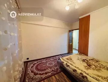 2-комнатная квартира, этаж 4 из 5, 45 м², На длительный срок, миниатюра 6