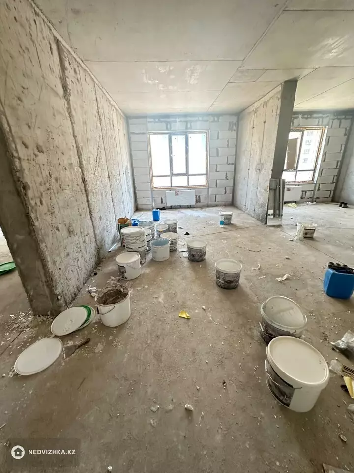2-комнатная квартира, этаж 2 из 9, 69 м², фотография 3