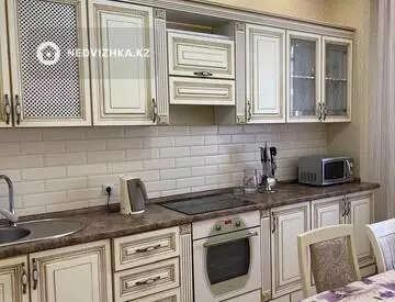 3-комнатная квартира, этаж 7 из 17, 130 м², миниатюра 12