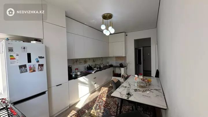 2-комнатная квартира, этаж 3 из 13, 48 м²