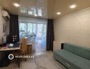 3-комнатная квартира, этаж 5 из 5, 59 м², миниатюра 3