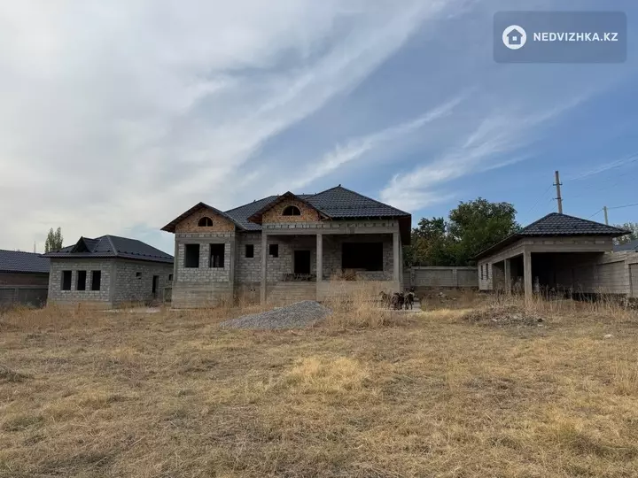 4-бөлмелі үй, 20 соттық, 174 м²