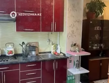 3-комнатная квартира, этаж 2 из 3, 70 м², миниатюра 3