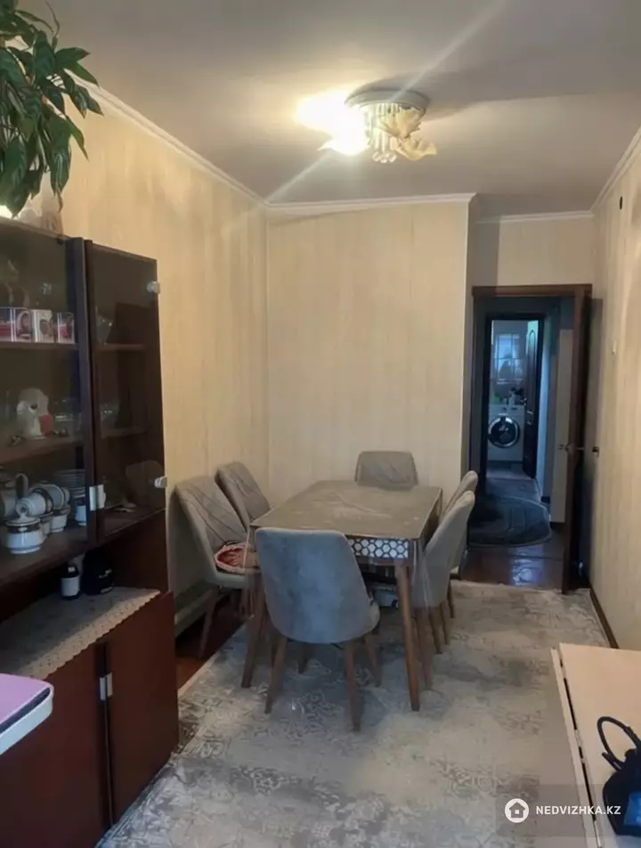 3-бөлмелі пәтер, қабат 2 барлық қабат саны 3, 70 м²