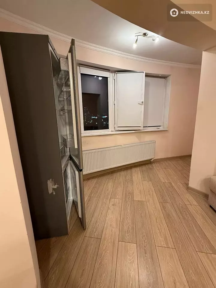 3-комнатная квартира, этаж 9 из 19, 120 м², На длительный срок, фотография 4