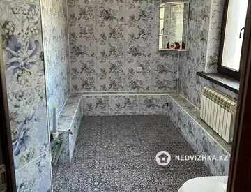 8-бөлмелі үй, 8 соттық, 220 м², 10-нобай