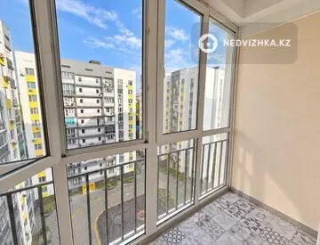 2-комнатная квартира, этаж 10 из 12, 46 м², миниатюра 4