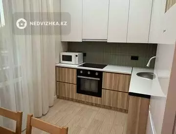 1-комнатная квартира, этаж 3 из 6, 37 м², На длительный срок, миниатюра 6