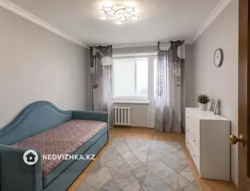 3-комнатная квартира, этаж 7 из 9, 65 м², миниатюра 1