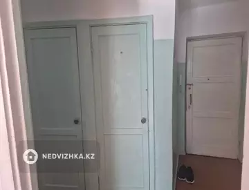 2-комнатная квартира, этаж 3 из 5, 41 м², миниатюра 6