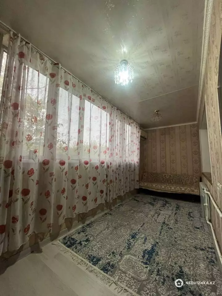 3-комнатная квартира, этаж 4 из 4, 70 м², фотография 4