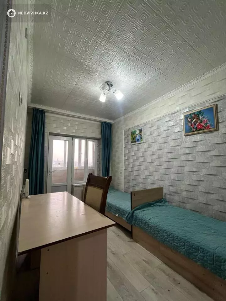 3-комнатная квартира, этаж 4 из 4, 70 м²