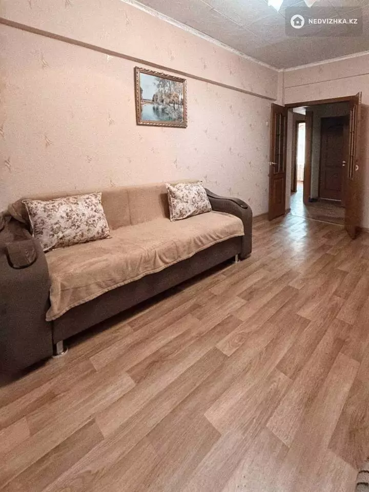 2-бөлмелі пәтер, қабат 3 барлық қабат саны 3, 48 м²