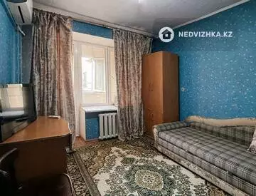 2-комнатная квартира, этаж 3 из 3, 48 м², миниатюра 4