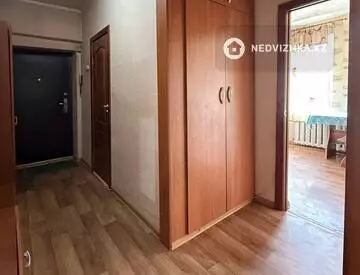 2-комнатная квартира, этаж 3 из 3, 48 м², миниатюра 9