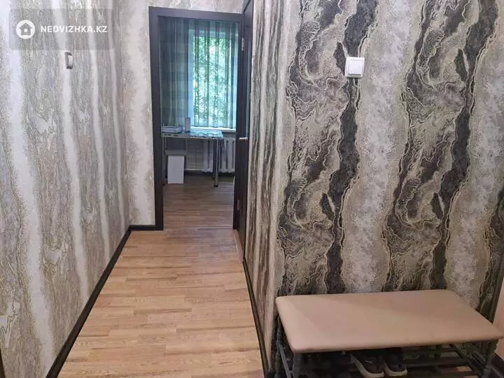 1-комнатная квартира, этаж 3 из 5, 34 м², фотография 4
