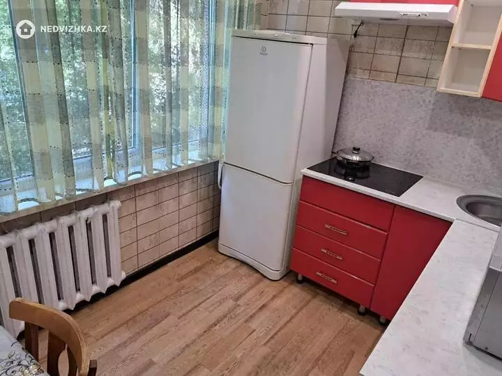 1-комнатная квартира, этаж 3 из 5, 34 м², фотография 5